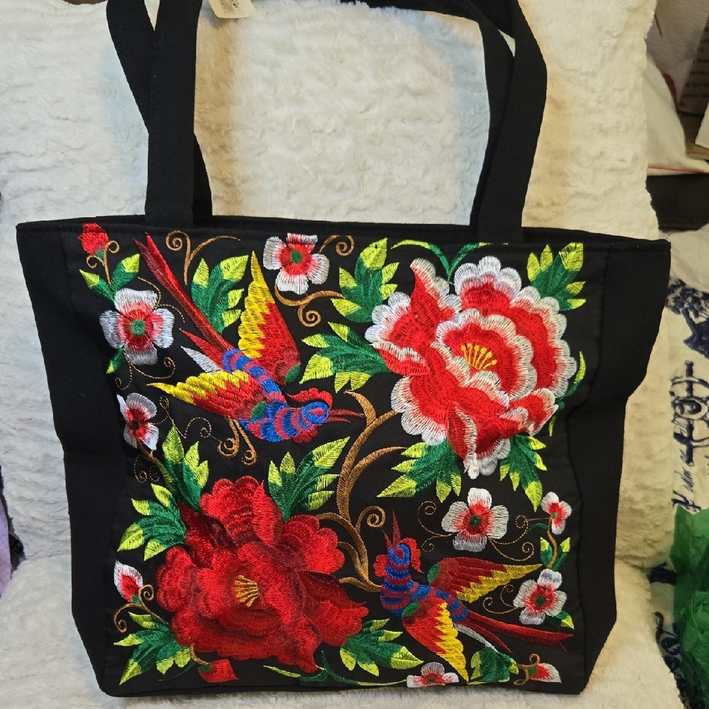 NEW Vibrant Floral Embroidered Tote Bag